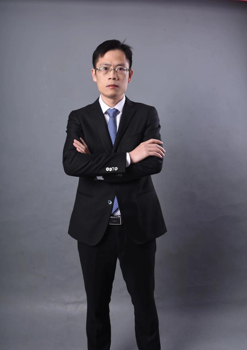 邱珍聪 视觉与舞美负责人